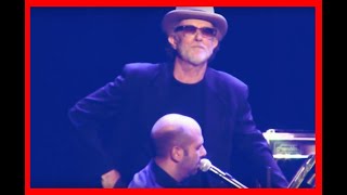 De Gregori amp Checco Zalone 🎶 LA DONNA CANNONE Vasco Ramazzotti DAlessio Tiziano Ferro Al Bano [upl. by Nosremaj]