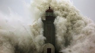 Giant wave takes weather watchers by surprise in Portugal [upl. by Asira]