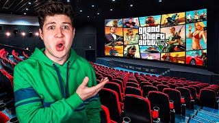 JUGANDO GTA 5 en el CINE 🎮🎬 Grand Theft Auto V [upl. by Erodasi]