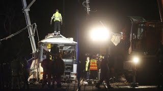 4 enfants tués dans une collision entre un car et un train [upl. by Gasparo]