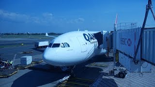 Qantas QF41 Sydney to Jakarta A330200 Business Class [upl. by Aronel]