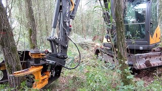 Mecalac 6MCR Bomen Knippen Bosbouw [upl. by Pippy32]