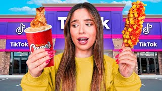 24 horas comiendo COMIDA VIRAL de TIKTOK en ESTADOS UNIDOS   Laura Mejia [upl. by Rumery]