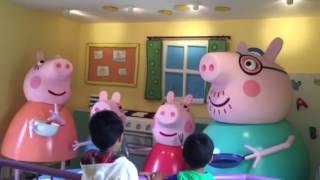 PEPPA PIG WORLD Meet Peppa Pig amp George in Real Life [upl. by Boone]