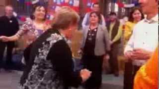 Michelle Bachelet bailando cumbia [upl. by Ynahteb]