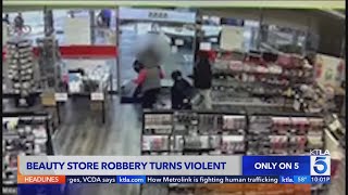 Beauty store robbery turns violent [upl. by Leamsi]