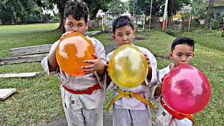 Hafidz Learn colors with BallonsKids and daddy have fun with color song belajar abcd [upl. by Felike763]