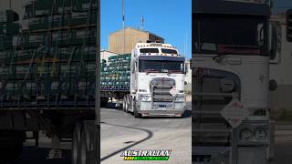 Kenworth K200 turning [upl. by Mair]