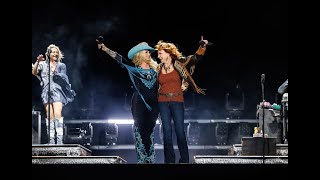 Miranda Lambert Lights Up Stagecoach With Surprise Guest Reba McEntire  Braking News  Jaxcey N24 [upl. by Malita]