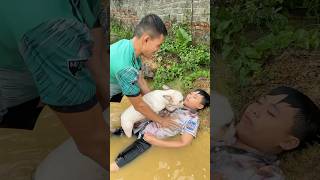 The Dog rescued the boy from drowning dog lovedog pet [upl. by Hiamerej787]