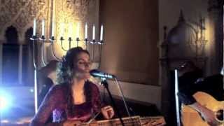 ANA ALCAIDE Y ARRELUMBRE from sephardic wedding song Sinagoga in Toledo [upl. by Elvyn]