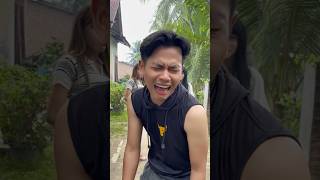 Bng roy kenapa yah kok nangis😅 funny lilis trending comedy dusunlantam viralshort lucu [upl. by Aierdna]