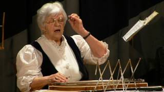 Berta Růžičková spielt Zither und singt [upl. by Aleras]