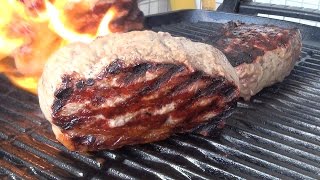 Grillen mit Gas 045  Argentinisches ANGUS Roastbeef Rezepte Weber Grill  Q100Q120Q1200 [upl. by Thgiwed]