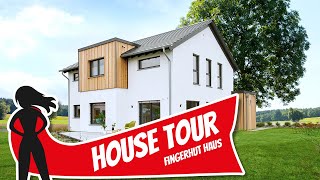 House Tour Praktisches Einfamilienhaus mit 5 Schlafzimmern von Fingerhut Haus  Hausbau Helden [upl. by Ekralc]