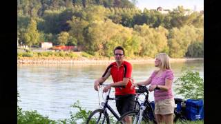 Plus fietstour langs de Donau van Wenen naar Budapest 2016  ProvĂŠlo [upl. by Cantu]