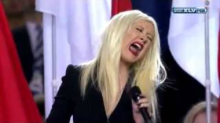 Christina Aguilera Error en Himno SuperBowl 2011 [upl. by Ylliw]