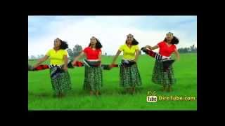 Meseret Urge  Salagegneh New Ethiopian Traditional Music Video [upl. by Nwotna]