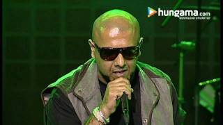 Aas Paas Khuda  Vishal amp Shekhar Live Digital Concert  09022011 HD [upl. by Parik230]