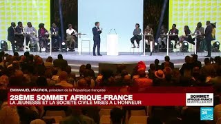 Sommet AfriqueFrance  léchange sans concession des jeunes avec Emmanuel Macron • FRANCE 24 [upl. by Pilif]