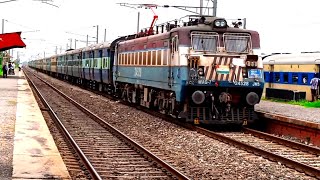 12141 kolkata  Azamgarh weekly Express 🔥🔥 [upl. by Ydde]