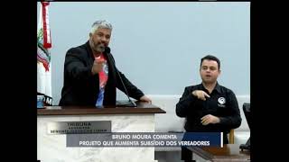 Bruno Moura comenta projeto que aumento subsídio dos vereadores [upl. by Zzahc]