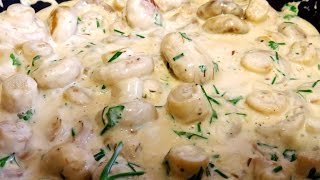 HOW TO MAKE CREAMY GARLIC MUSHROOMS [upl. by Klaus860]