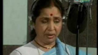 Asha Bhosle  Marathi Live  jiwalaga kadhi re yeshil too [upl. by Weisberg]