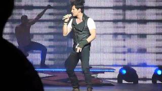 Sakis Rouvas  Parafora Live  Athinon Arenamov [upl. by Acinonrev]