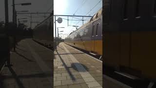 Dubbele ICM komt door station Twello richting Deventer Almelo Hengelo en Enschede [upl. by Greenwell]