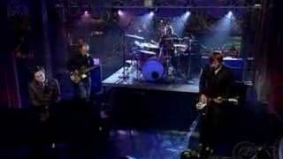 quotPressure Suitquot performed by Aqualung on Letterman 2007 [upl. by Nelyak]