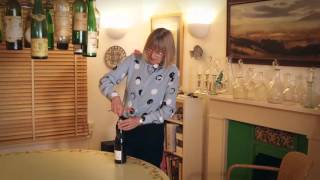 Jancis Robinson shows the best way to open a wine bottle [upl. by Yelrihs]