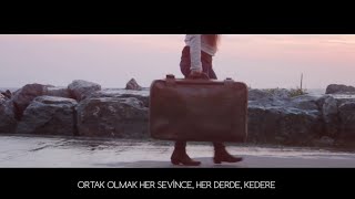 Gripin  Arkadaş Lyric Video [upl. by Ahsuatal]