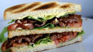 BLT sandwich  Recept [upl. by Eceinhoj]