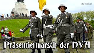 Präsentiermarsch der NVA German GDR march [upl. by Assirol]