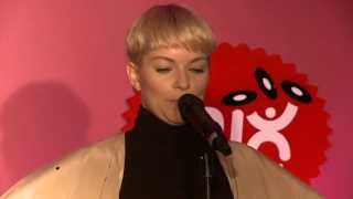 Petra Marklund  Händerna mot Himlen med flera live i Mix Megapol Unplugged [upl. by Nura267]