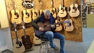 Tommy Emmanuel cgp a Martin 00015M Streetmaster [upl. by Rellim]