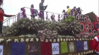 Robin Padilla Movie star on ABS CBN float  Baguio flower festival 2013 [upl. by Kellyann]