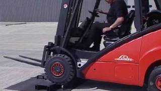 Linde Hydrostatic 39X  The Ultimate Forklift [upl. by Macario742]