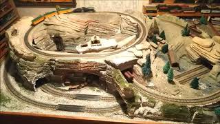 StLoG Operating HO Gilbert Switcher 060 on Mountain Layout of Stacked Foam Mantua Tyco Rivarossi [upl. by Ellehcyt]