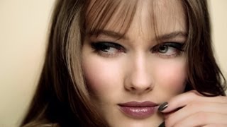 FALL 2012 COLLECTION Les Essentiels de CHANEL express your eyes intensity – CHANEL Makeup [upl. by Helenka]