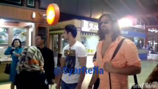 Mahabharat Cast Waiting Their Flight To Bali 04102014 [upl. by Mingche]