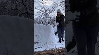 Primitive outdoors survival  Building a snow shelter  Shelter from the wind in winter [upl. by Shaylyn480]