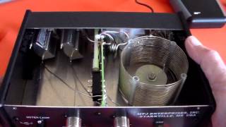 A Quick Look Inside an MFJ945E Antenna Tuner [upl. by Waverly834]