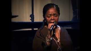 Cesaria Evora  Regresso live at Coliseu [upl. by Benildis]