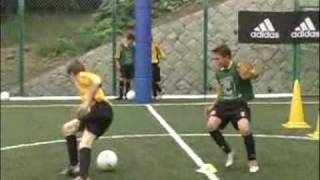 Coerver Coaching quotMake Your Movequot Part 1 [upl. by Eiramlehcar]