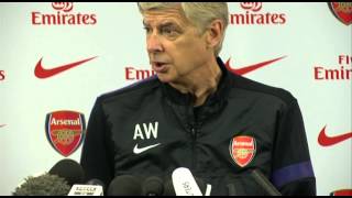 Arsene Wenger reaction to Van Persie move to Man Utd [upl. by Hickie]