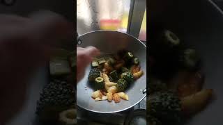 karele ki sabji बिना कड़वाहट लगे बनाए सब्जी sadabahar trending sabji india indianfood [upl. by Enyawed]