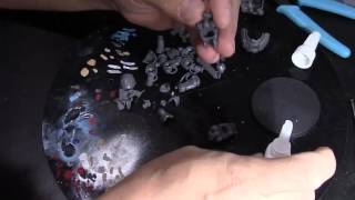 Warhammer 40000 Dynamic Kastelan Robot Assembly [upl. by Hunfredo]