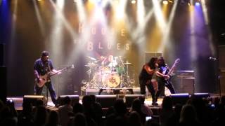 Ravenscroft quotKill Me Softlyquot Live  House Of Blues Anaheim [upl. by Phina]